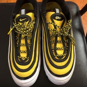 Nike Airmax Men's (9 1/2)